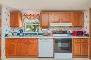 93 W Raphael Road W, Defuniak Springs, FL 32433 - Photo 12