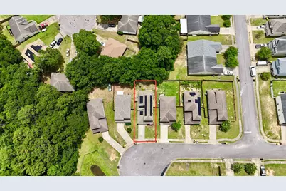 289 Dahlquist Drive, Crestview, FL 32539 - Photo 2