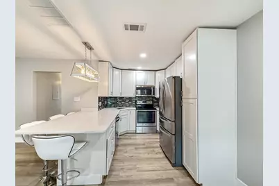 1100 Shoreline Drive #221, Gulf Breeze, FL 32561 - Photo 4