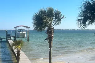 431 Atwater Ct, Mary Esther, FL 32569 - Photo 2