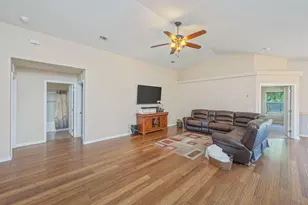 2222 Pawnee Dr, Navarre, FL 32566 - Photo 8