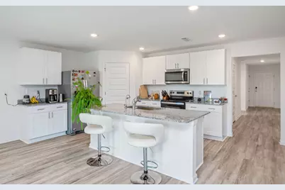 103 Riverwalk Circle, Freeport, FL 32439 - Photo 10