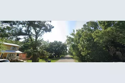 235 11th Street, Apalachicola, FL 32320 - Photo 4