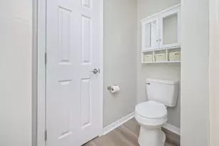 402 10 Lake Dr, Defuniak Springs, FL 32433 - Photo 34