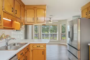 402 10 Lake Dr, Defuniak Springs, FL 32433 - Photo 16