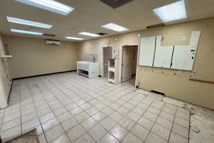 212 Government Ave, Niceville, FL 32578 - Photo 20