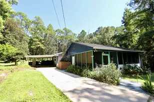 97 Walnut Ave, Defuniak Springs, FL 32435 - Photo 1