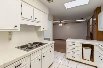 807 Holbrook Circle, Fort Walton Beach, FL 32547 - Photo 10