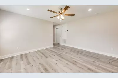 3871 Second Avenue, Laurel Hill, FL 32567 - Photo 8