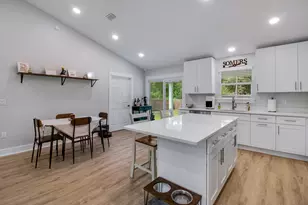 43 E Crocus Ave E, Defuniak Springs, FL 32433 - Photo 8