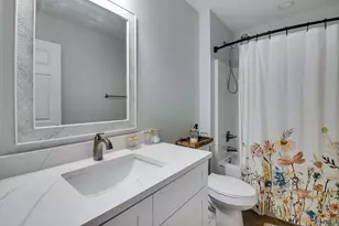 43 E Crocus Ave E, Defuniak Springs, FL 32433 - Photo 14