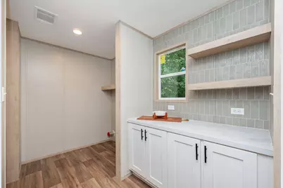 524 E Tiger Lily Lane E, Defuniak Springs, FL 32433 - Photo 8