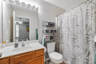 17 SE Shell Ave SE, Fort Walton Beach, FL 32548 - Photo 22