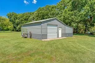 1401 Greenwood Rd, Baker, FL 32531 - Photo 6