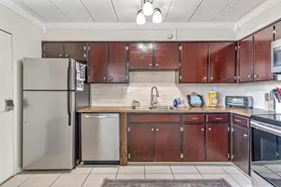 300 Miracle Strip Pkwy, Fort Walton Beach, FL 32548 - Photo 8