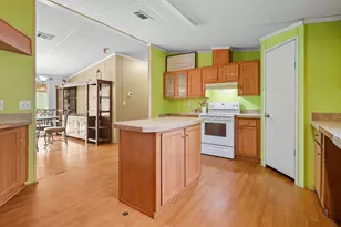 362 Schubert Cir, Defuniak Springs, FL 32433 - Photo 8