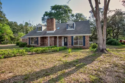 198 Grandview Avenue, Valparaiso, FL 32580 - Photo 2