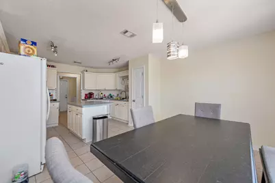 7241 Antoinette Circle, Navarre, FL 32566 - Photo 8