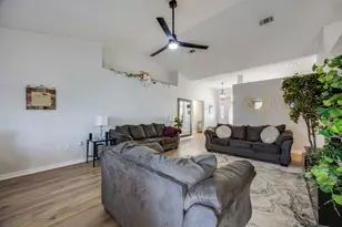 419 Triton St, Crestview, FL 32536 - Photo 14