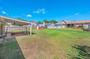 422 Fleetwood Dr, Mary Esther, FL 32569 - Photo 36