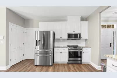 332 E Club House Drive E, Freeport, FL 32439 - Photo 10