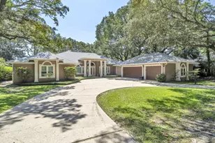 809 E Miracle Strip Parkway E, Mary Esther, FL 32569 - Photo 10