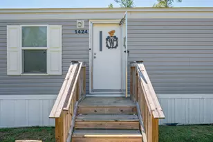 1424 E F Sanford Rd, Baker, FL 32531 - Photo 2