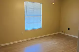 308 NW Victoria Ave NW, Fort Walton Beach, FL 32548 - Photo 10