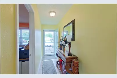 1695 W Highway 98 W #102, Mary Esther, FL 32569 - Photo 4