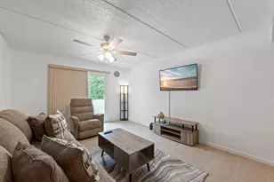 209 W Miracle Strip Parkway W, Mary Esther, FL 32569 - Photo 4