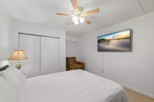 209 W Miracle Strip Parkway W, Mary Esther, FL 32569 - Photo 10