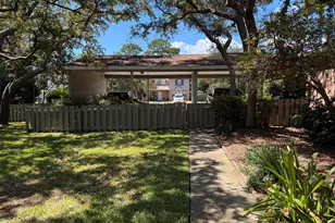 1054 9th St, Shalimar, FL 32579 - Photo 6