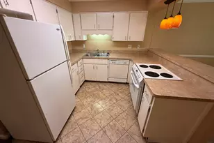 1054 9th St, Shalimar, FL 32579 - Photo 8