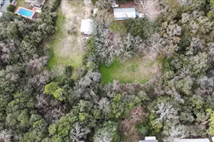 215 Davis Dr, Niceville, FL 32578 - Photo 2