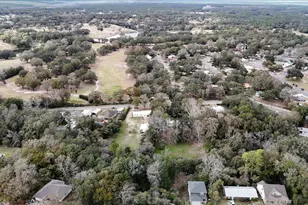 215 Davis Dr, Niceville, FL 32578 - Photo 26