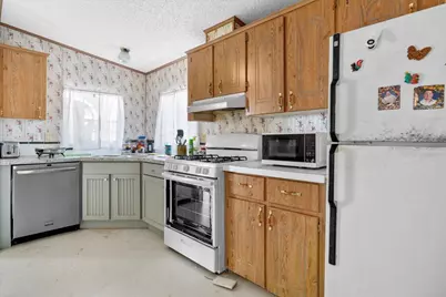 215 Davis Drive, Niceville, FL 32578 - Photo 18