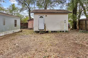 215 Davis Dr, Niceville, FL 32578 - Photo 8