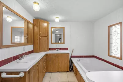 215 Davis Drive, Niceville, FL 32578 - Photo 14