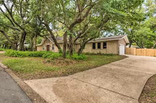 2816 Whisper Pine Dr, Gulf Breeze, FL 32563 - Photo 4