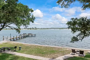 209 W Miracle Strip Parkway W, Mary Esther, FL 32569 - Photo 14