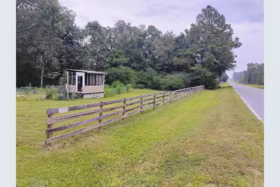 650 Satellite Road, Graceville, FL 32440 - Photo 2