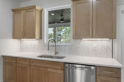 2366 Crescent Road, Navarre, FL 32566 - Photo 16