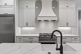 453 Shimmer Cir, Freeport, FL 32439 - Photo 12