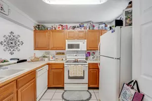 375 Bluefish Dr, Fort Walton Beach, FL 32548 - Photo 2