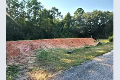 8121 Stillwater Cove, Navarre, FL 32566 - Photo 4