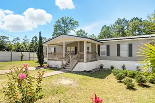 714 E Picasso Circle E, Defuniak Springs, FL 32433 - Photo 2