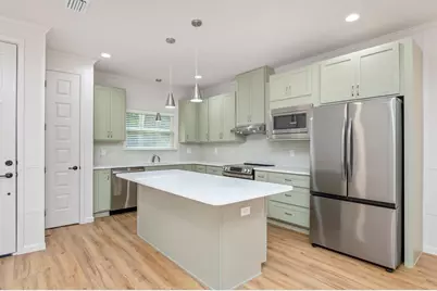 445 E Cobb Avenue, Crestview, FL 32539 - Photo 1