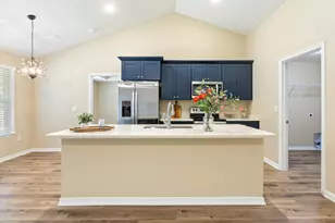 108 A N Rayburn St, Crestview, FL 32539 - Photo 4