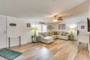 5658 Charter Cir, Gulf Breeze, FL 32563 - Photo 4