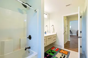 106 Joseph Ave, Niceville, FL 32578 - Photo 14